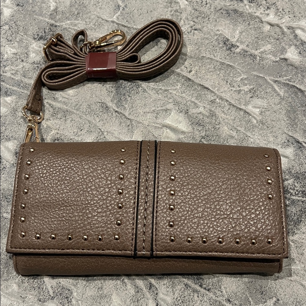 Montana West Studded Pebbled Faux Leather Crossbody with Removable Strap NWOT